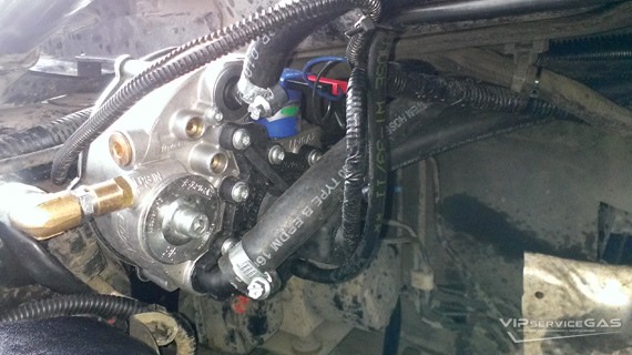 Газ на Mitsubishi Outlander XL 2.4